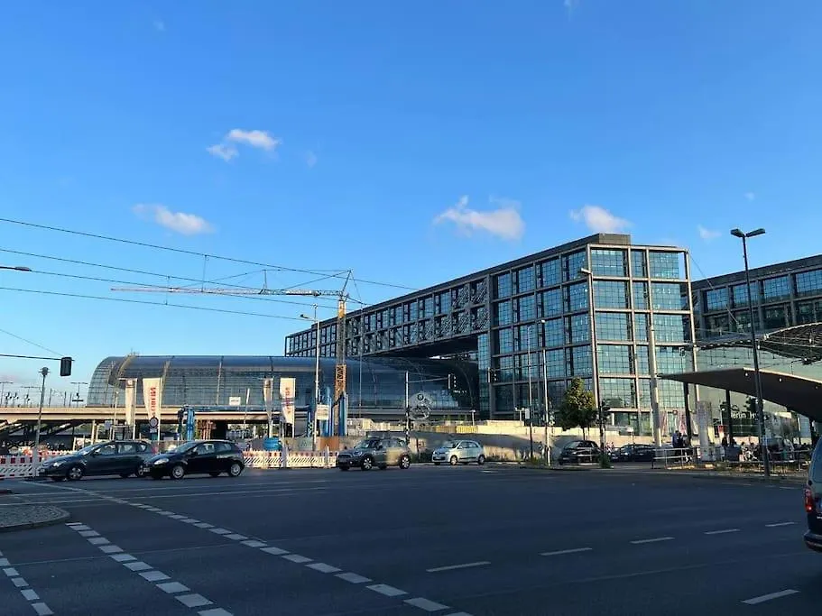 Luxurious Studio In Mitte Next To The Berlin Central Train Station Hauptbahnhof Apartment