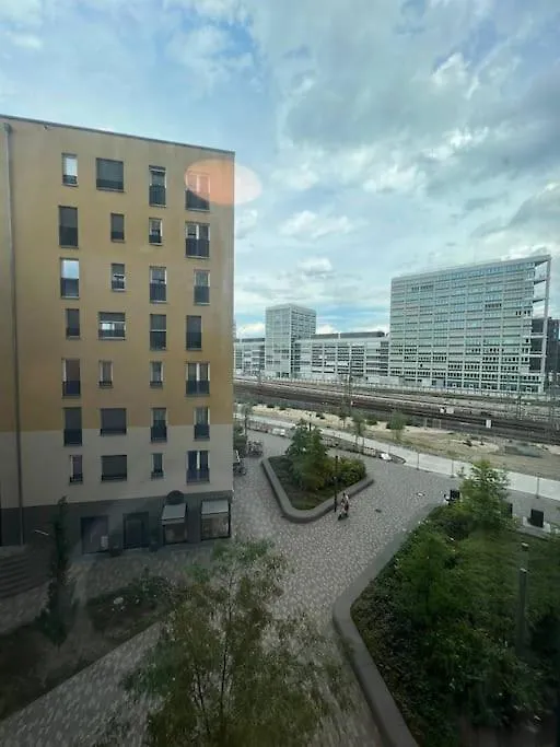 Luxurious Studio In Mitte Next To The Berlin Central Train Station Hauptbahnhof Apartment